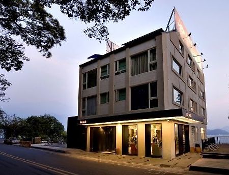 יוצ'י Spa Home Sun Moon Lake Luxury Lakeside Hotel מראה חיצוני תמונה