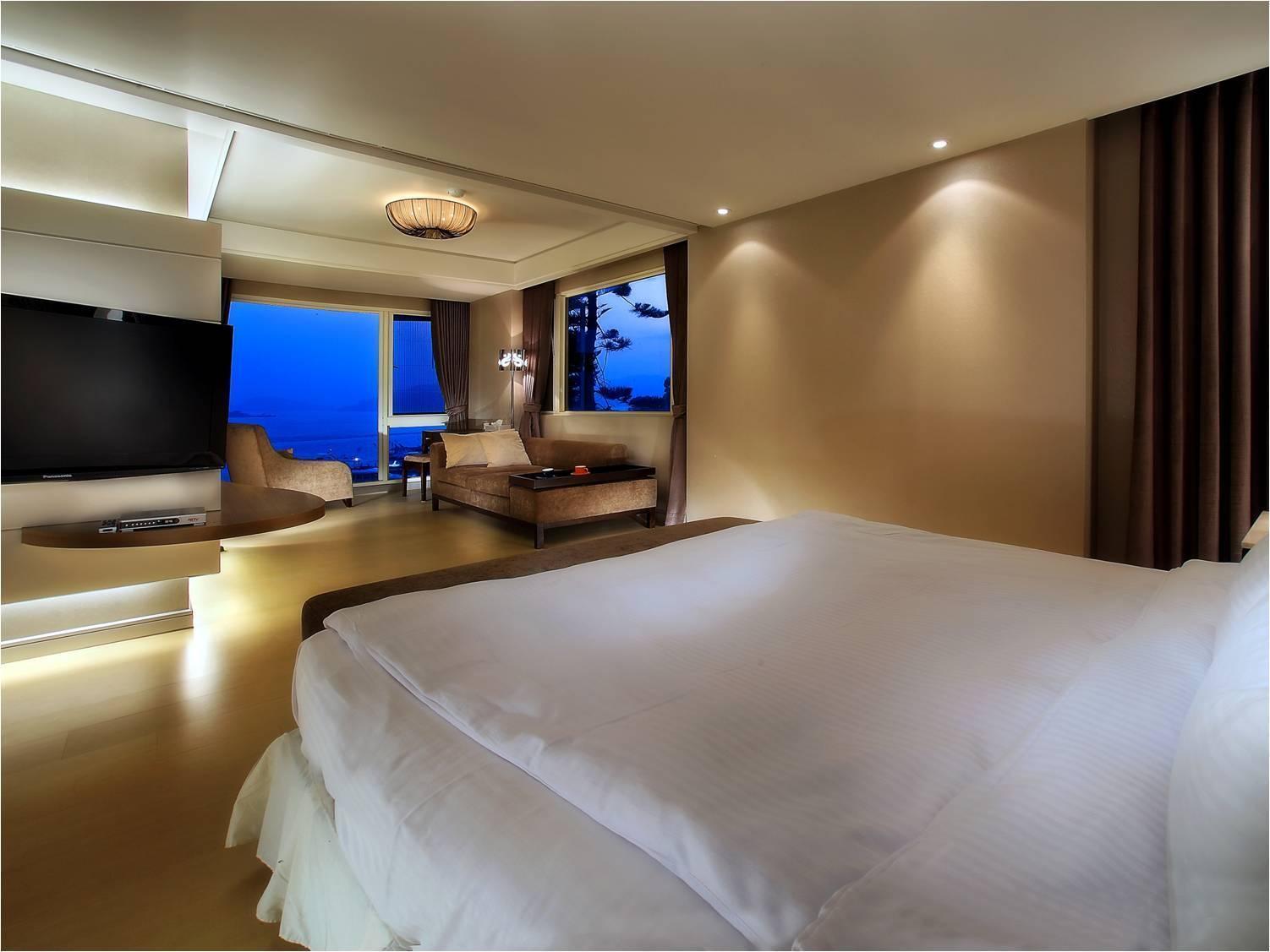יוצ'י Spa Home Sun Moon Lake Luxury Lakeside Hotel מראה חיצוני תמונה