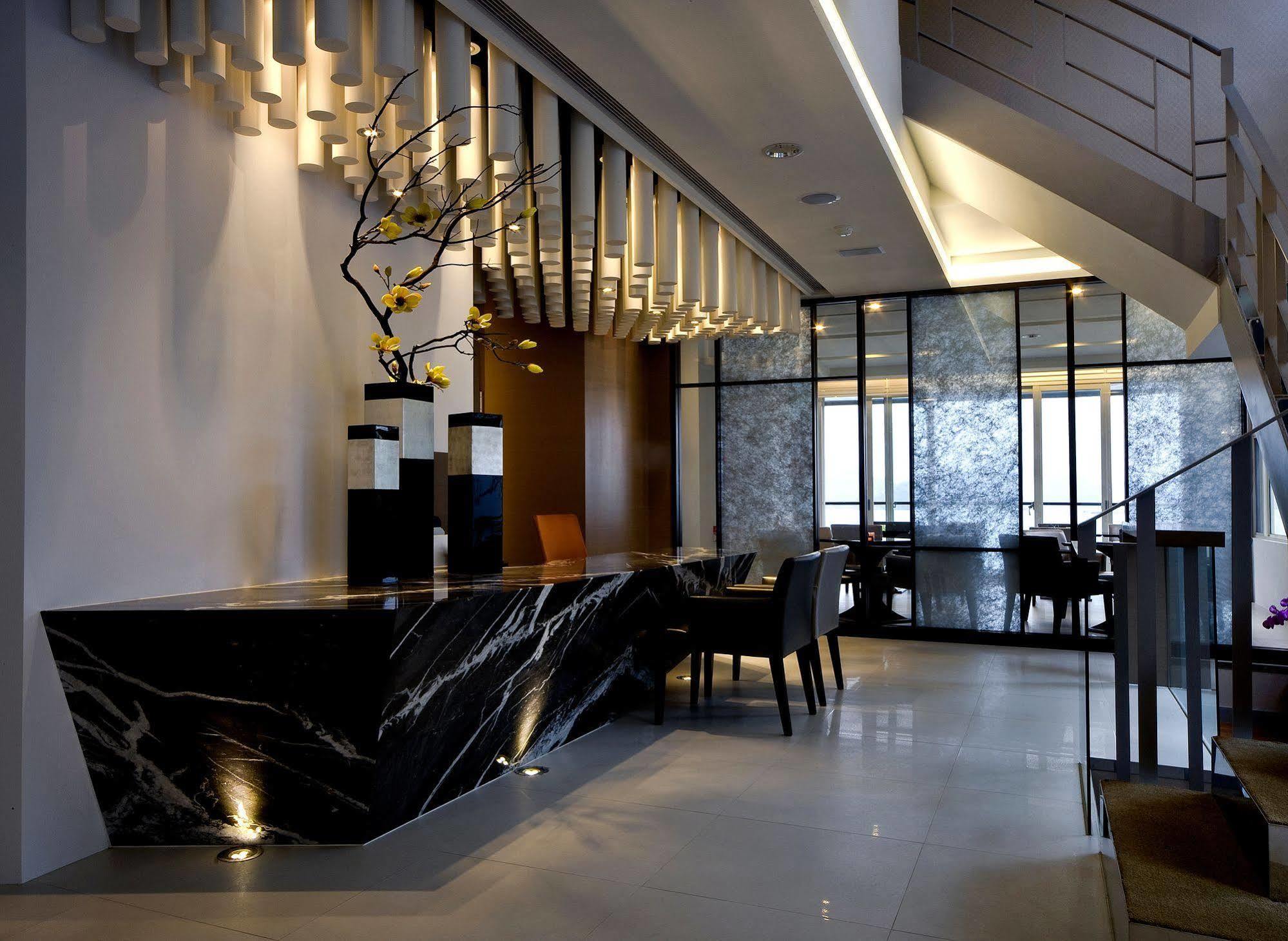 יוצ'י Spa Home Sun Moon Lake Luxury Lakeside Hotel מראה חיצוני תמונה