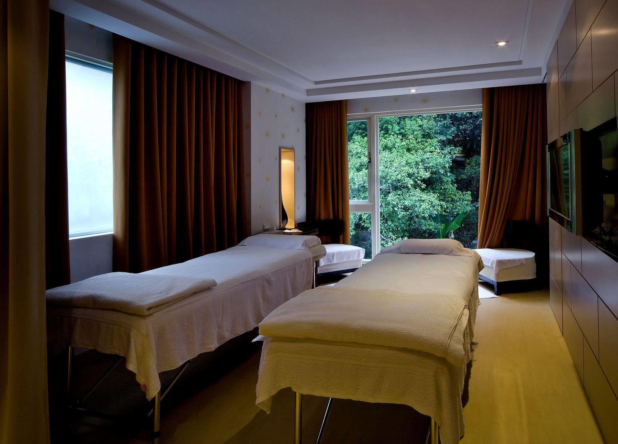 יוצ'י Spa Home Sun Moon Lake Luxury Lakeside Hotel מראה חיצוני תמונה