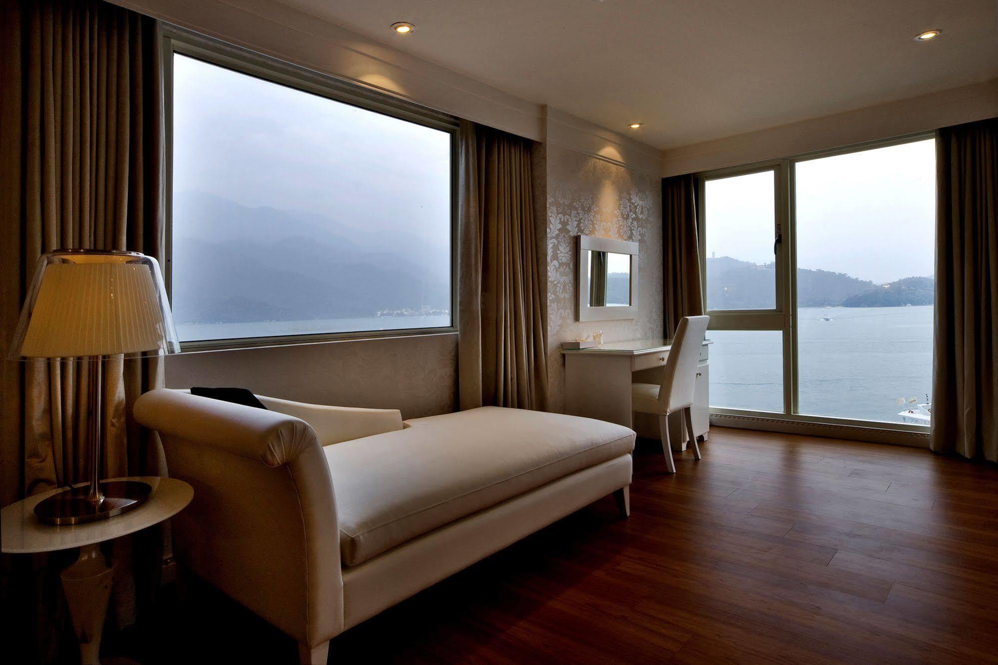 יוצ'י Spa Home Sun Moon Lake Luxury Lakeside Hotel מראה חיצוני תמונה
