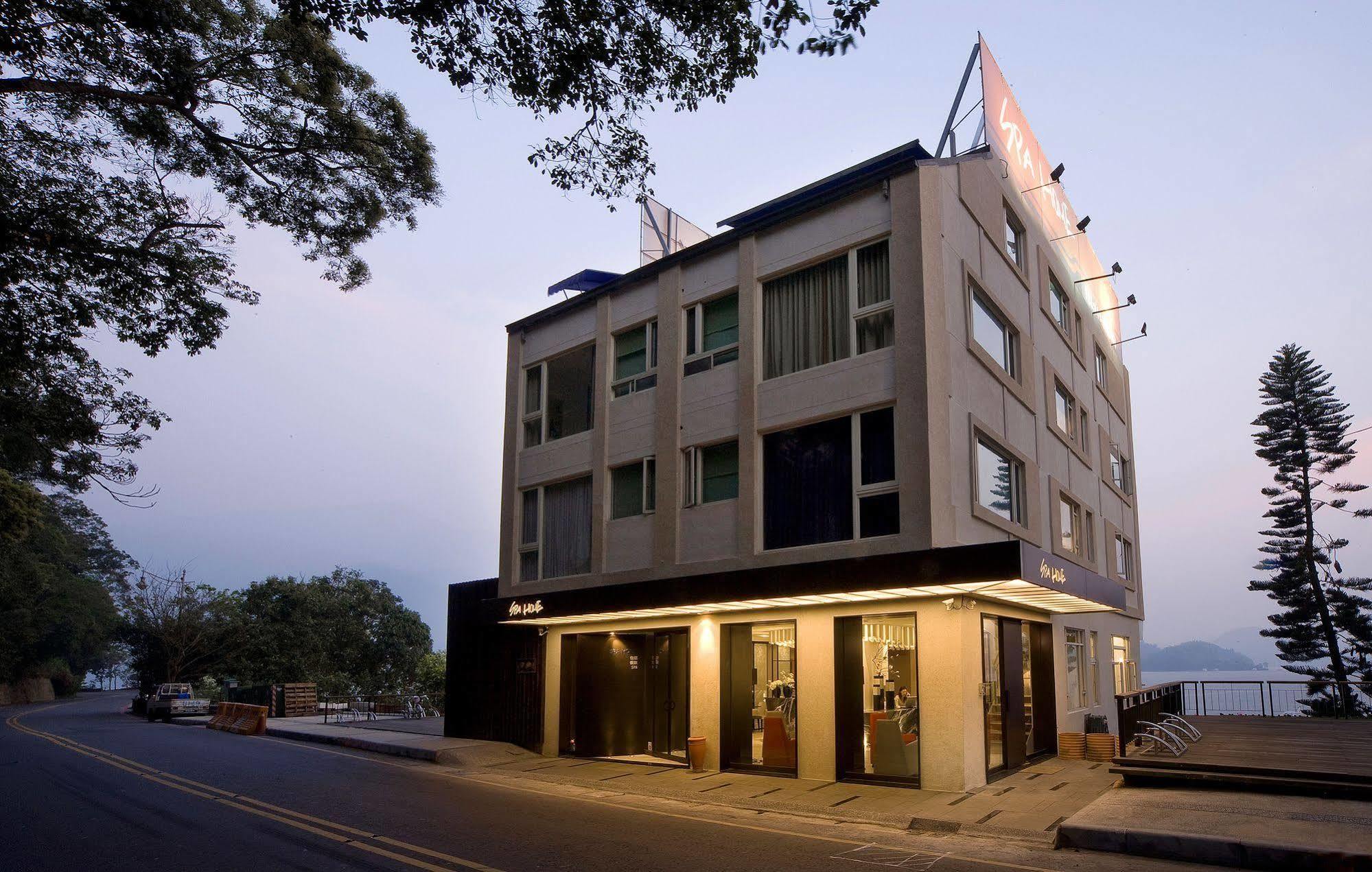 יוצ'י Spa Home Sun Moon Lake Luxury Lakeside Hotel מראה חיצוני תמונה