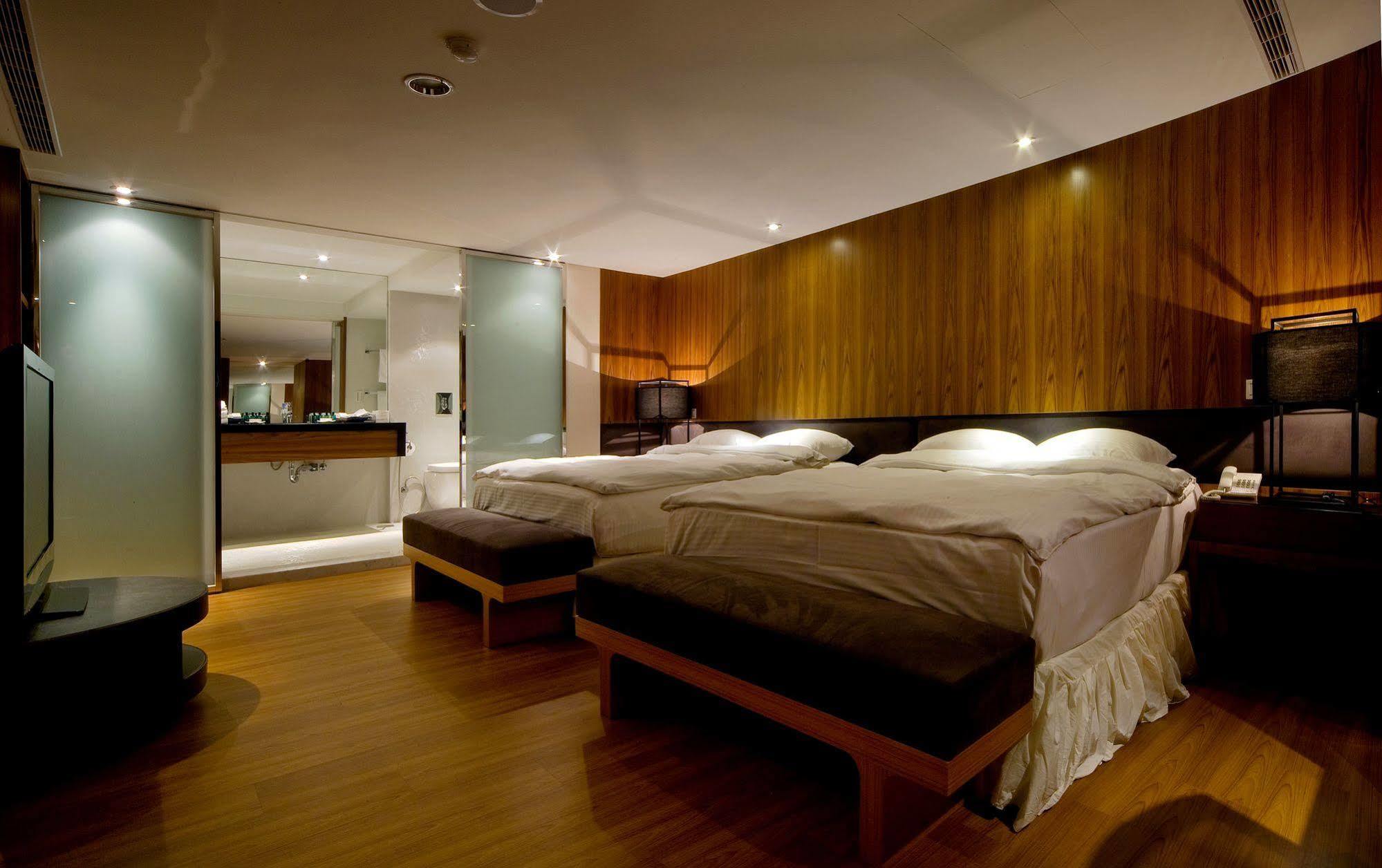 יוצ'י Spa Home Sun Moon Lake Luxury Lakeside Hotel מראה חיצוני תמונה